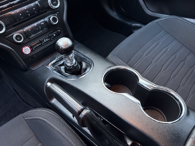 Used 2016 Ford Mustang GT RWD image 25