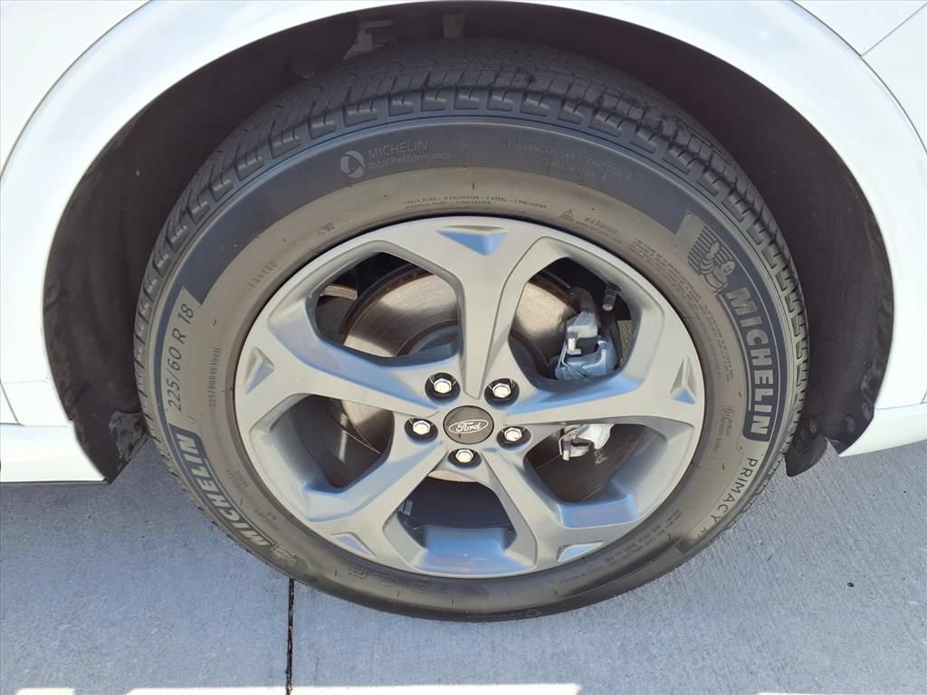 Used 2023 Ford Escape ST-Line FWD image 7