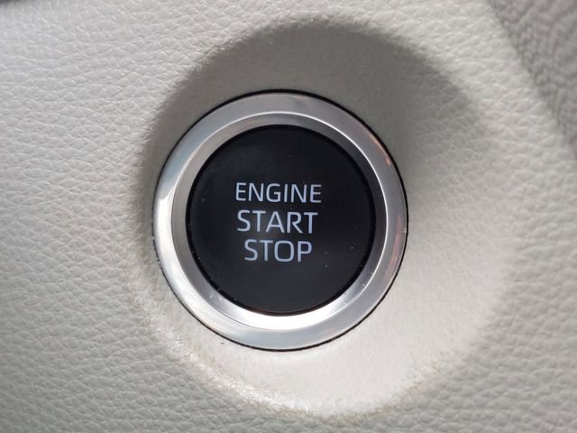 Certified 2022 Toyota Corolla Cross LE FWD image 27