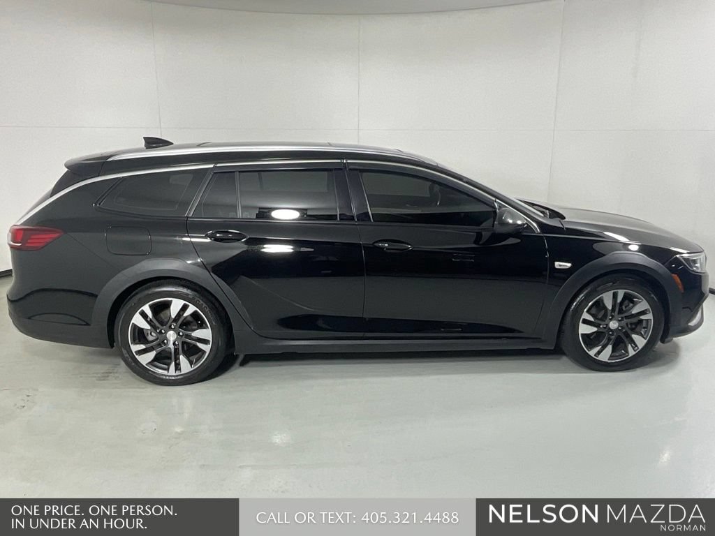 Used 2018 Buick Regal Essence w/ Driver Confidence Package #1 AWD/4WD image 5