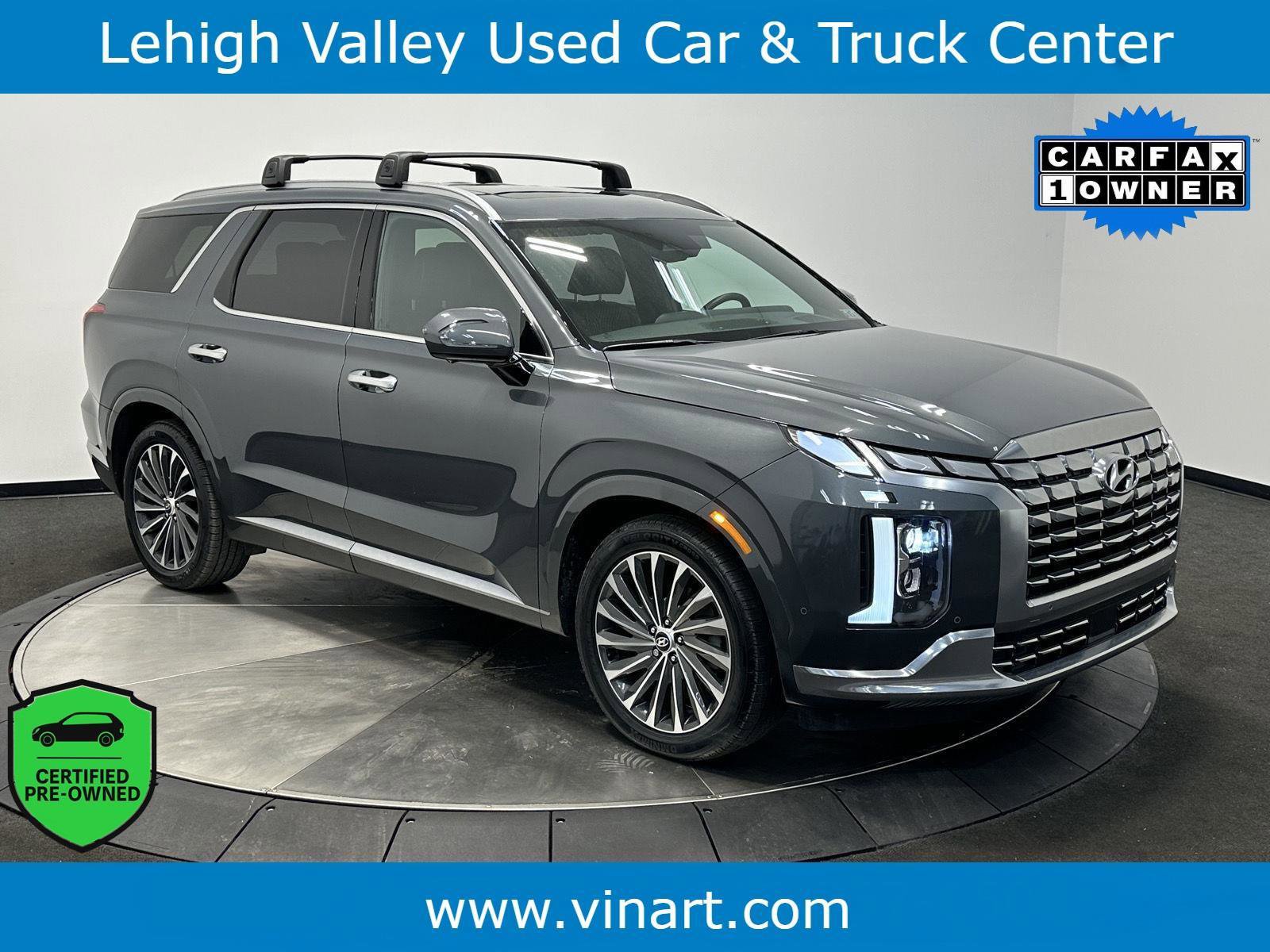 Used 2023 Hyundai Palisade Calligraphy image 1