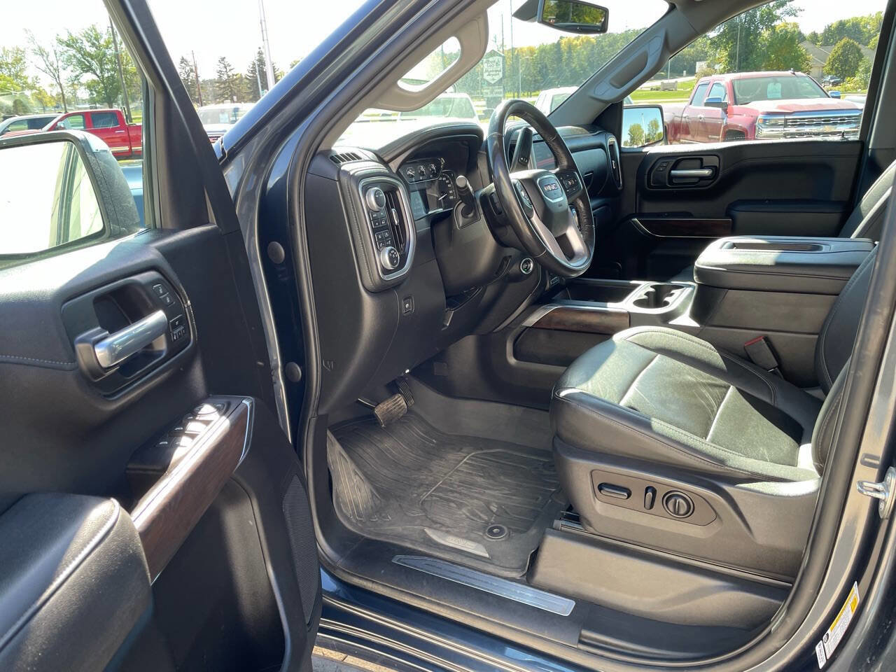 Used 2021 GMC Sierra 1500 SLT image 5