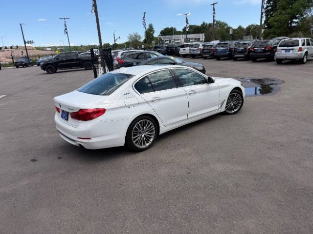 Used 2018 BMW 530e xDrive AWD/4WD image 13