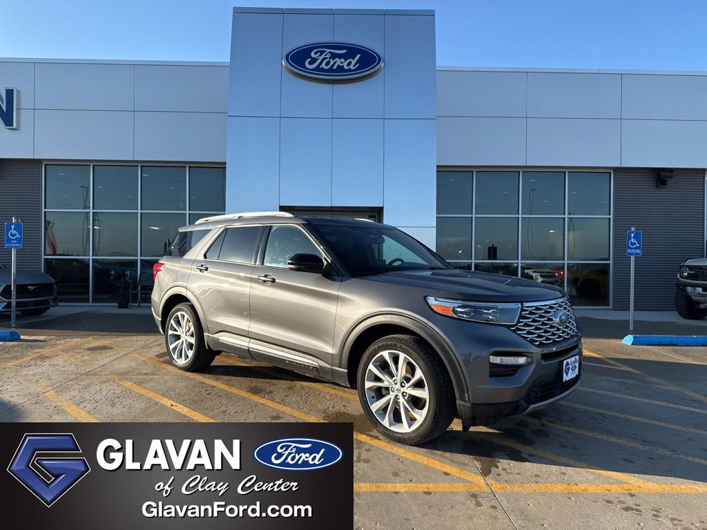 Used 2023 Ford Explorer Platinum w/ Technology Package AWD/4WD image 1