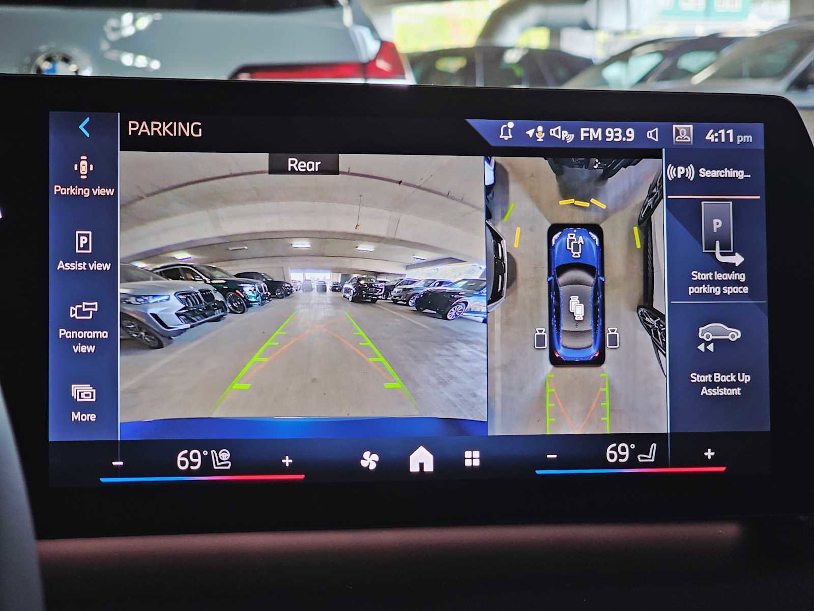 New 2025 BMW 228i xDrive w/ Technology Package image 30