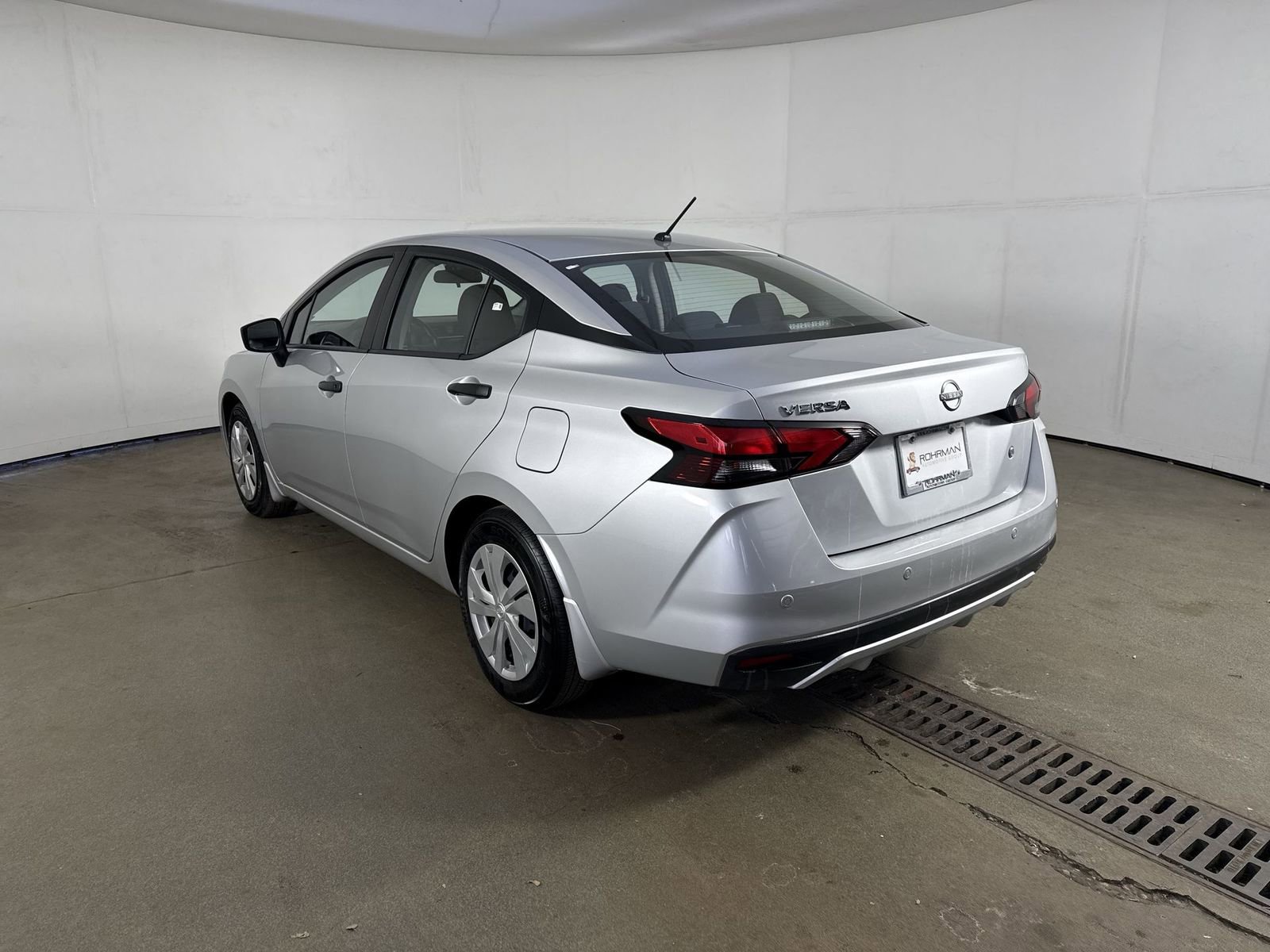 Certified 2025 Nissan Versa S w/ Trunk Package image 32