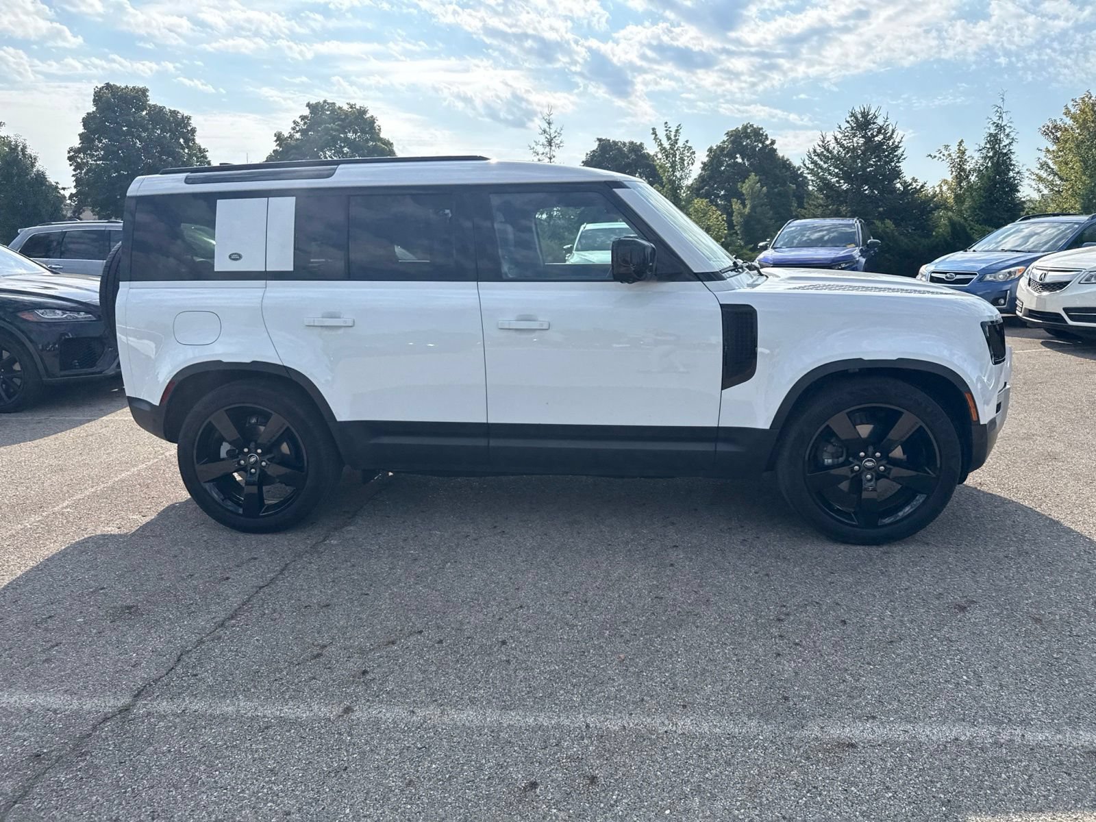 Used 2024 Land Rover Defender 110 S AWD/4WD image 4