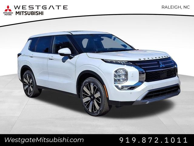 New 2025 Mitsubishi Outlander SE image 1