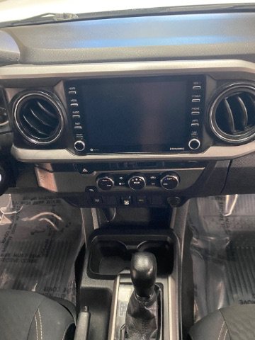 Used 2021 Toyota Tacoma 2WD Double Cab image 19