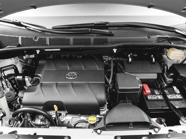 Used 2016 Toyota Sienna XLE w/ XLE Navigation Package FWD image 7