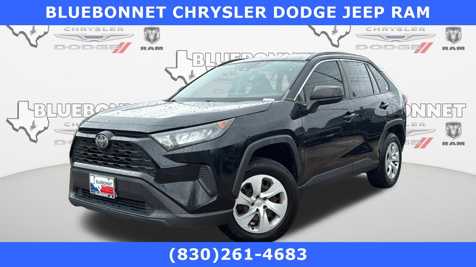 Used 2019 Toyota RAV4 LE FWD image 1