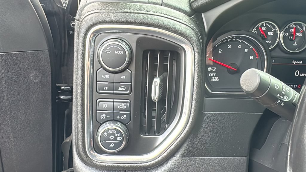 Used 2021 Chevrolet Silverado 1500 LTZ AWD/4WD image 15