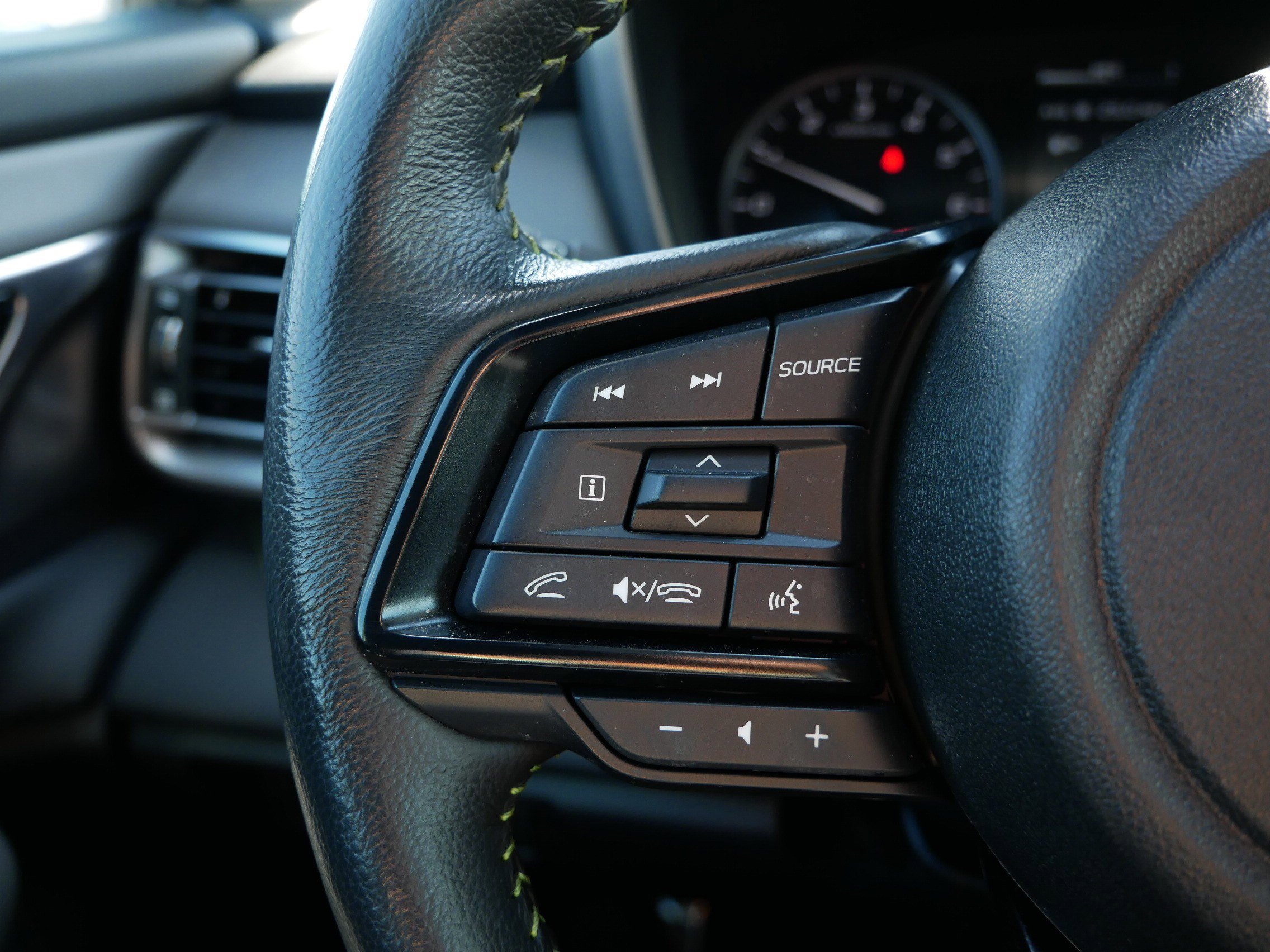 Used 2025 Subaru Outback Onyx Edition image 28