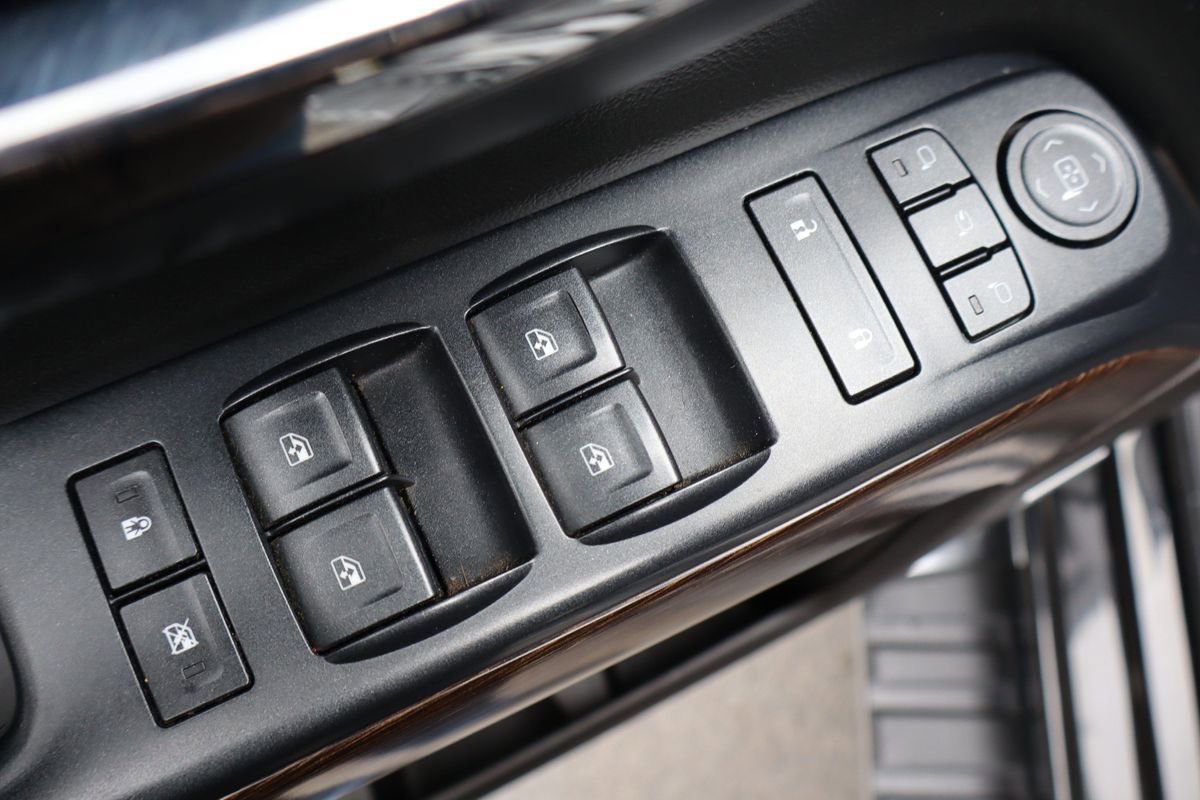 Used 2017 GMC Sierra 2500 Denali w/ Duramax Plus Package image 27