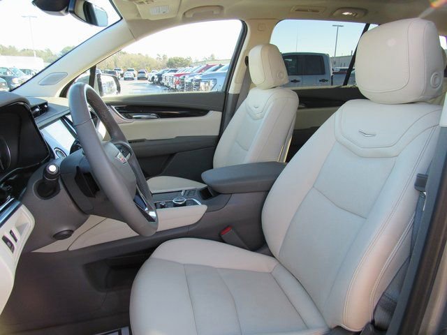 Certified 2024 Cadillac XT6 Premium Luxury w/ LPO, Floor Liner Package image 12
