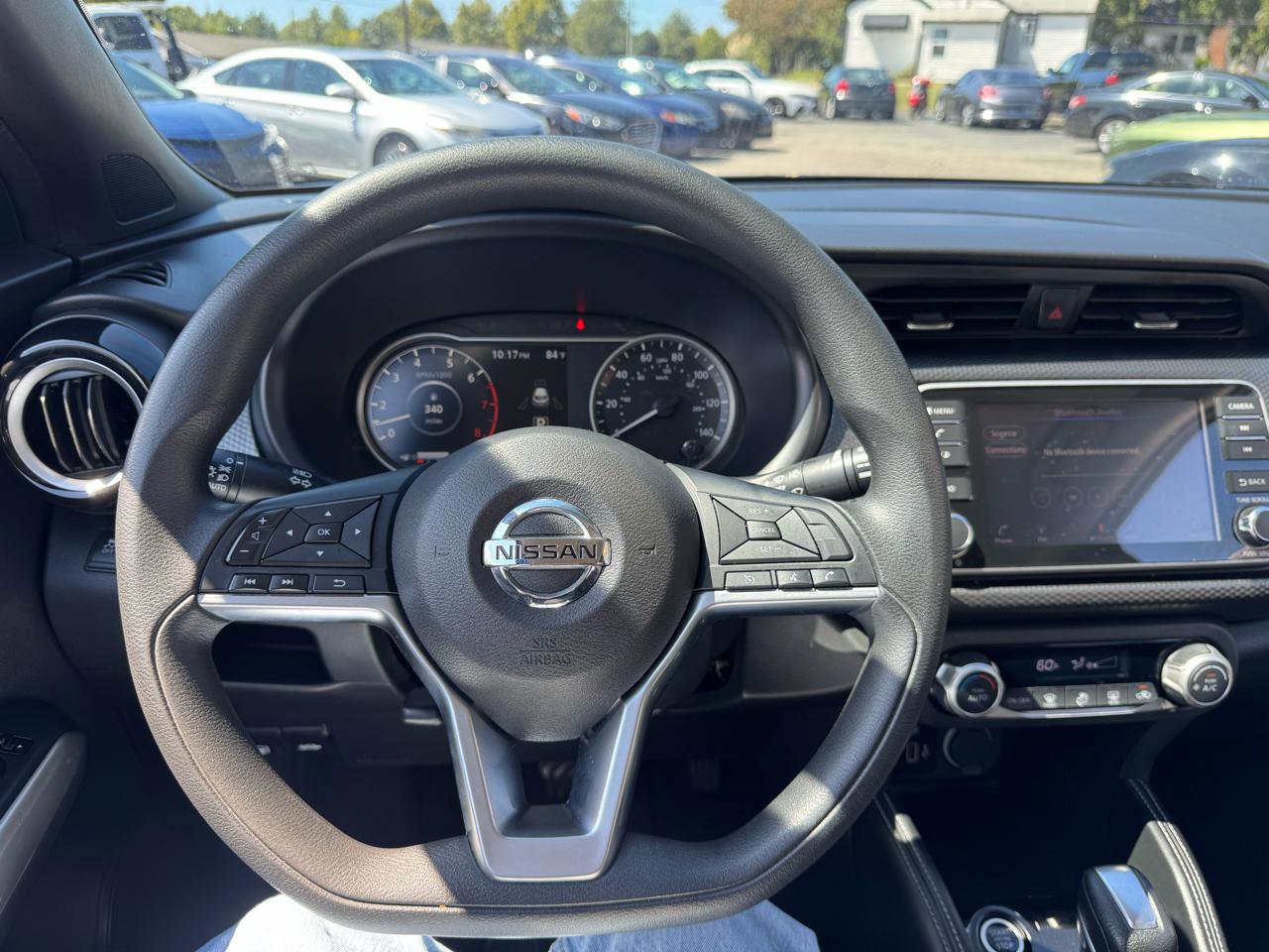 Used 2018 Nissan Kicks SV FWD image 12