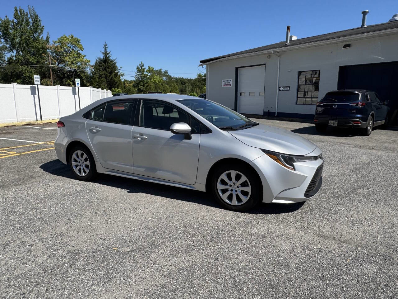 Used 2023 Toyota Corolla LE image 7