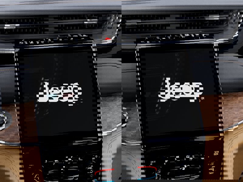 New 2025 Jeep Grand Cherokee Summit image 52