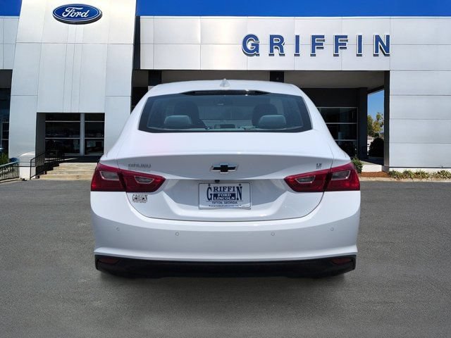 Used 2025 Chevrolet Malibu LT FWD image 8