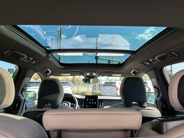New 2026 Volvo XC60 B5 Core w/ Climate Package PRO image 13