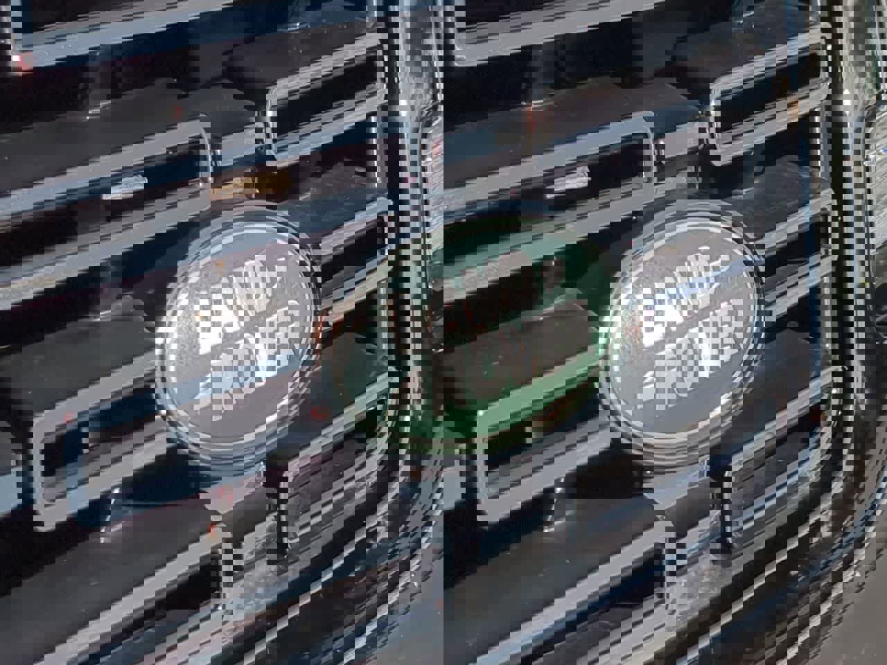 Certified 2025 Land Rover Range Rover Sport SE image 12