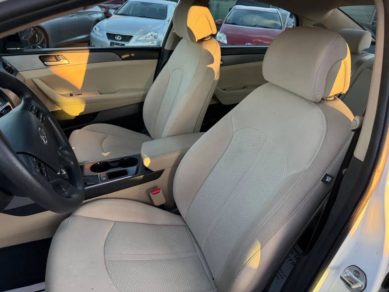 Used 2017 Hyundai Sonata SE w/ Cargo Package image 13