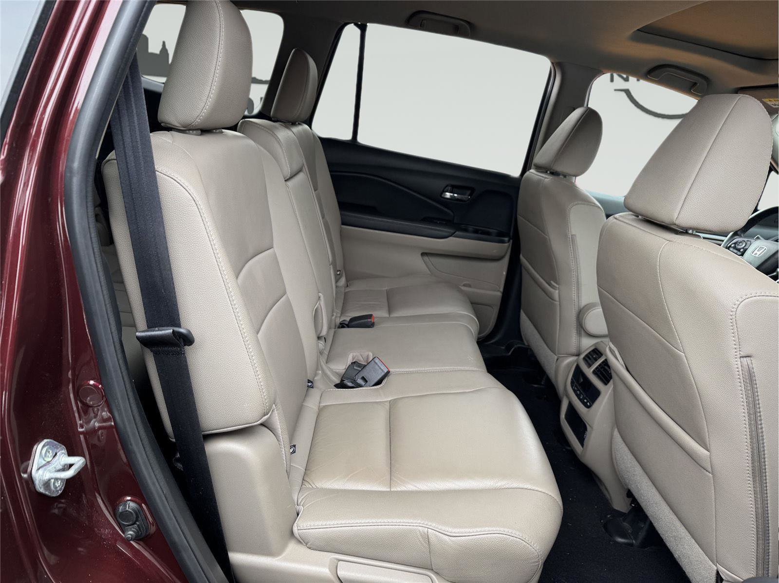 Used 2022 Honda Pilot Special Edition image 28