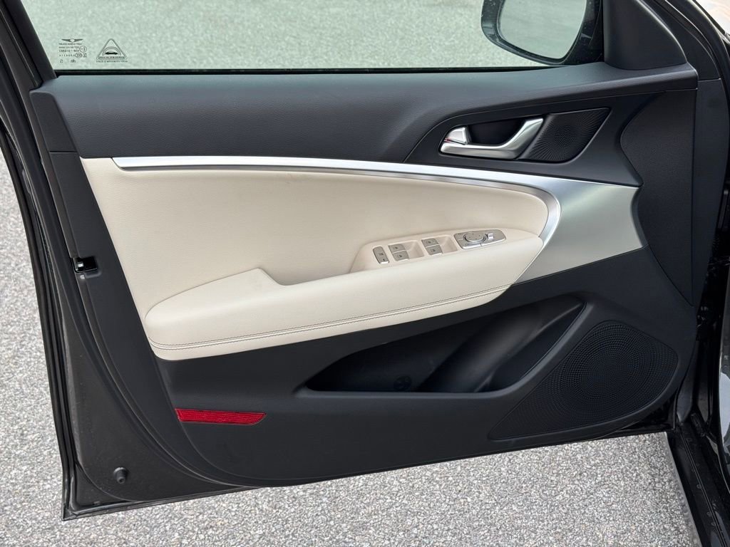 Used 2026 Genesis G70 2.5T RWD image 20