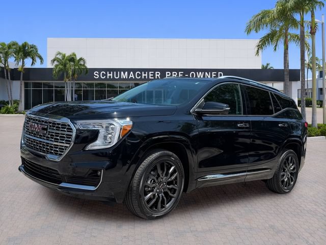 Used 2023 GMC Terrain Denali w/ Black Diamond Edition AWD/4WD image 3