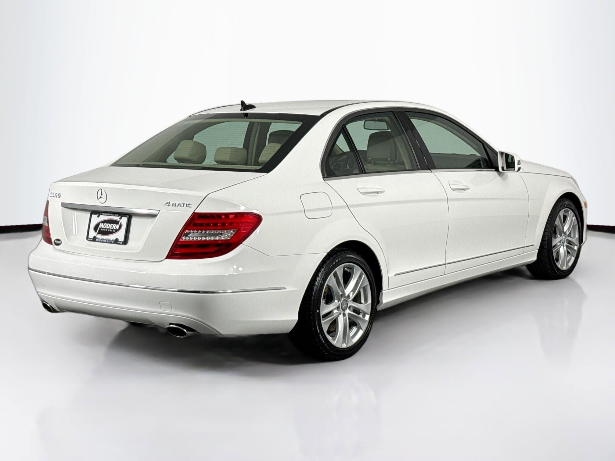 Used 2013 Mercedes-Benz C 300 4MATIC Sedan image 11