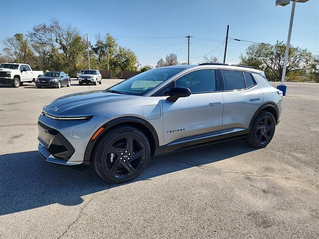 New 2025 Chevrolet Equinox EV RS video 2