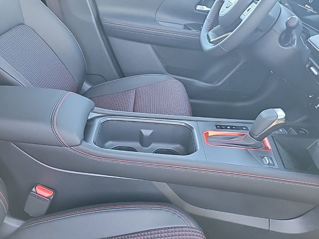 New 2026 Nissan Kicks SR w/ Cold Weather Package image 42