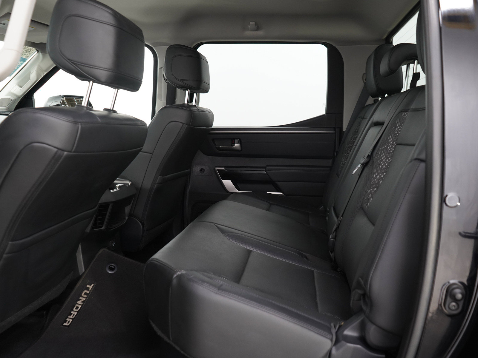 Used 2023 Toyota Tundra Limited AWD/4WD image 21