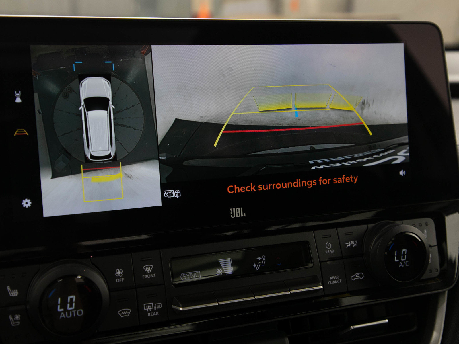 Used 2024 Toyota Grand Highlander AWD image 27