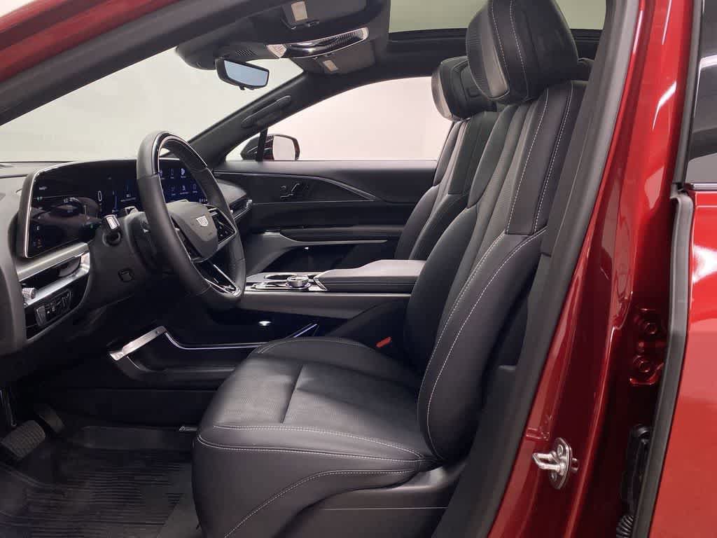 Certified 2024 Cadillac Lyriq Luxury w/ LPO, Floor Liner Package AWD/4WD image 15