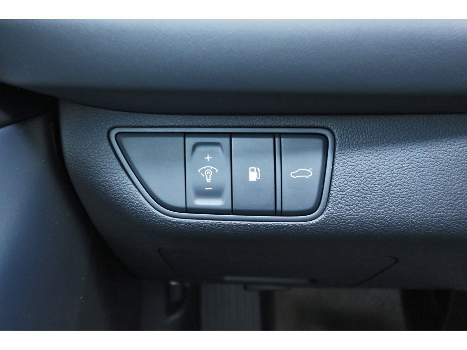 Used 2026 Genesis G70 2.5T image 21