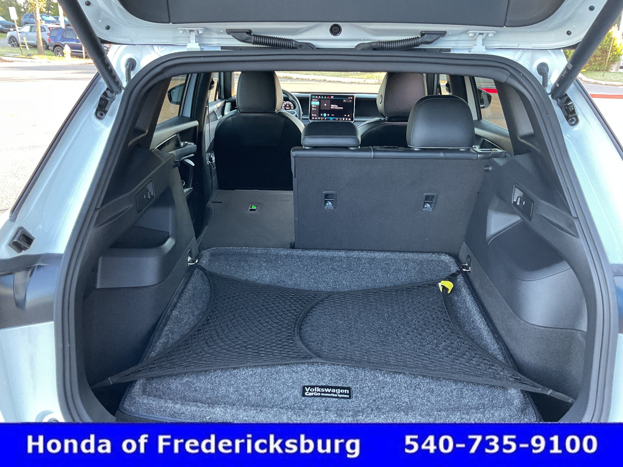 Used 2025 Volkswagen Tiguan SE R-Line AWD/4WD image 23