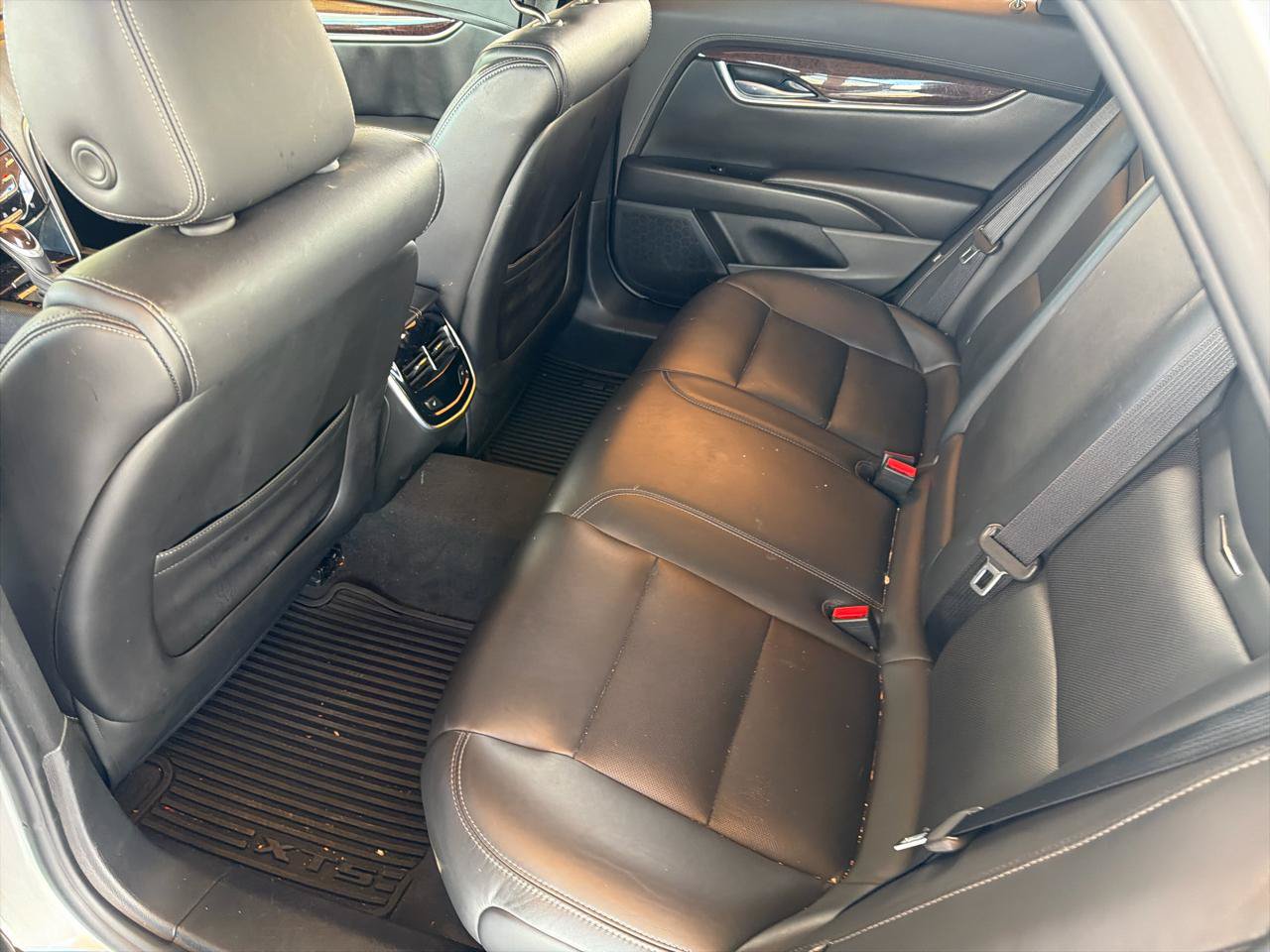Used 2015 Cadillac XTS Luxury w/ Driver Awareness Package FWD image 14