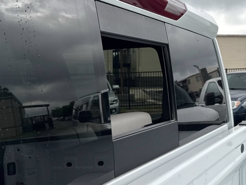Used 2024 GMC Sierra 1500 SLT AWD/4WD image 46