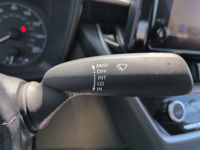 Certified 2025 Toyota Corolla LE FWD image 25