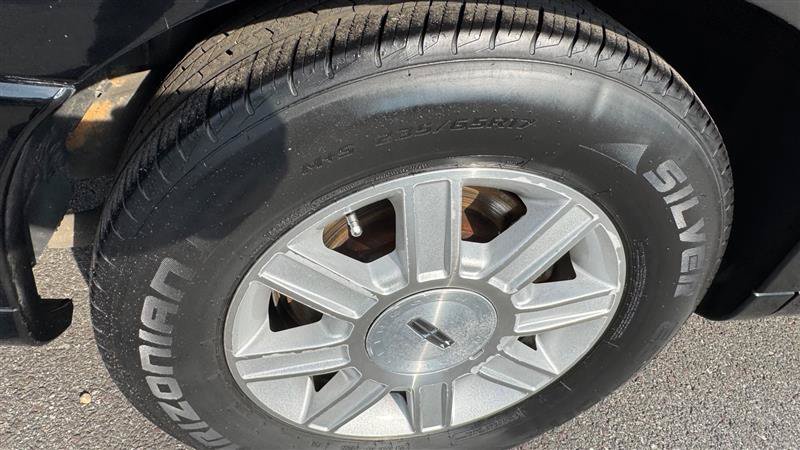 Used 2008 Lincoln Town Car Executive RWD image 31