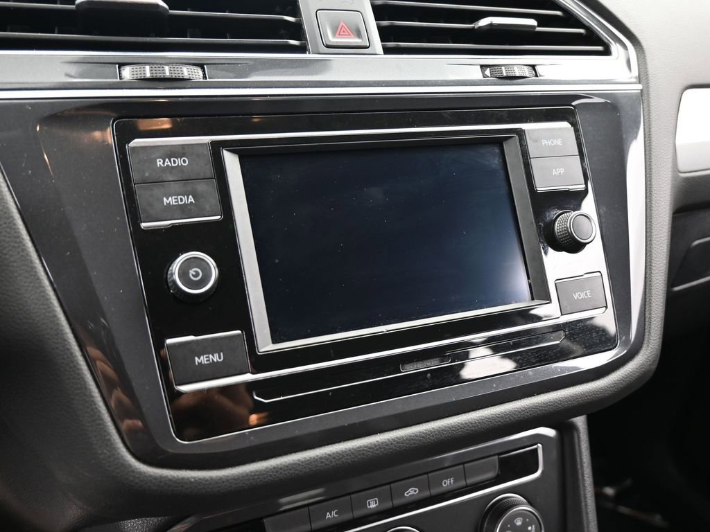 Used 2021 Volkswagen Tiguan S image 13