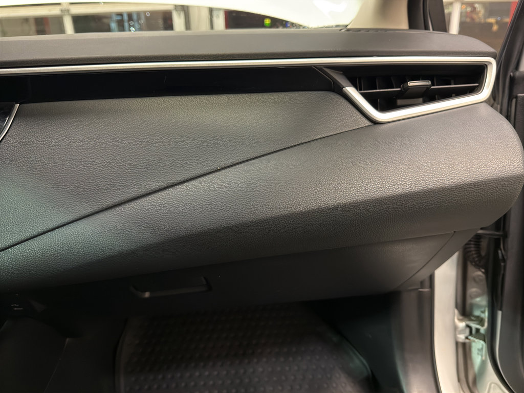 Used 2023 Toyota Corolla LE image 22