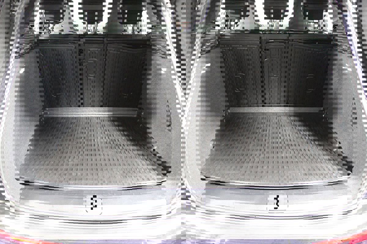 Used 2023 Fisker Ocean Extreme image 36