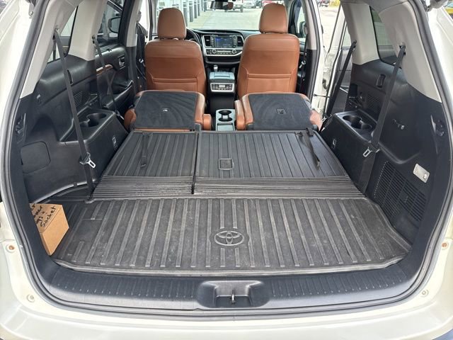 Used 2019 Toyota Highlander Limited Platinum AWD/4WD image 37