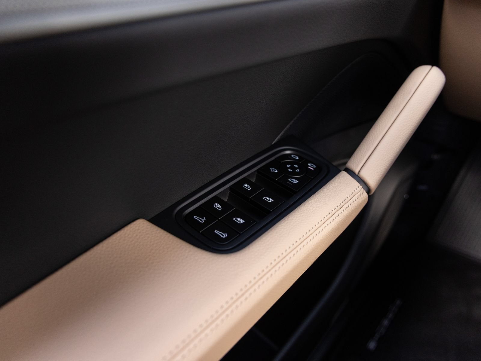 New 2026 Porsche Cayenne AWD/4WD image 21