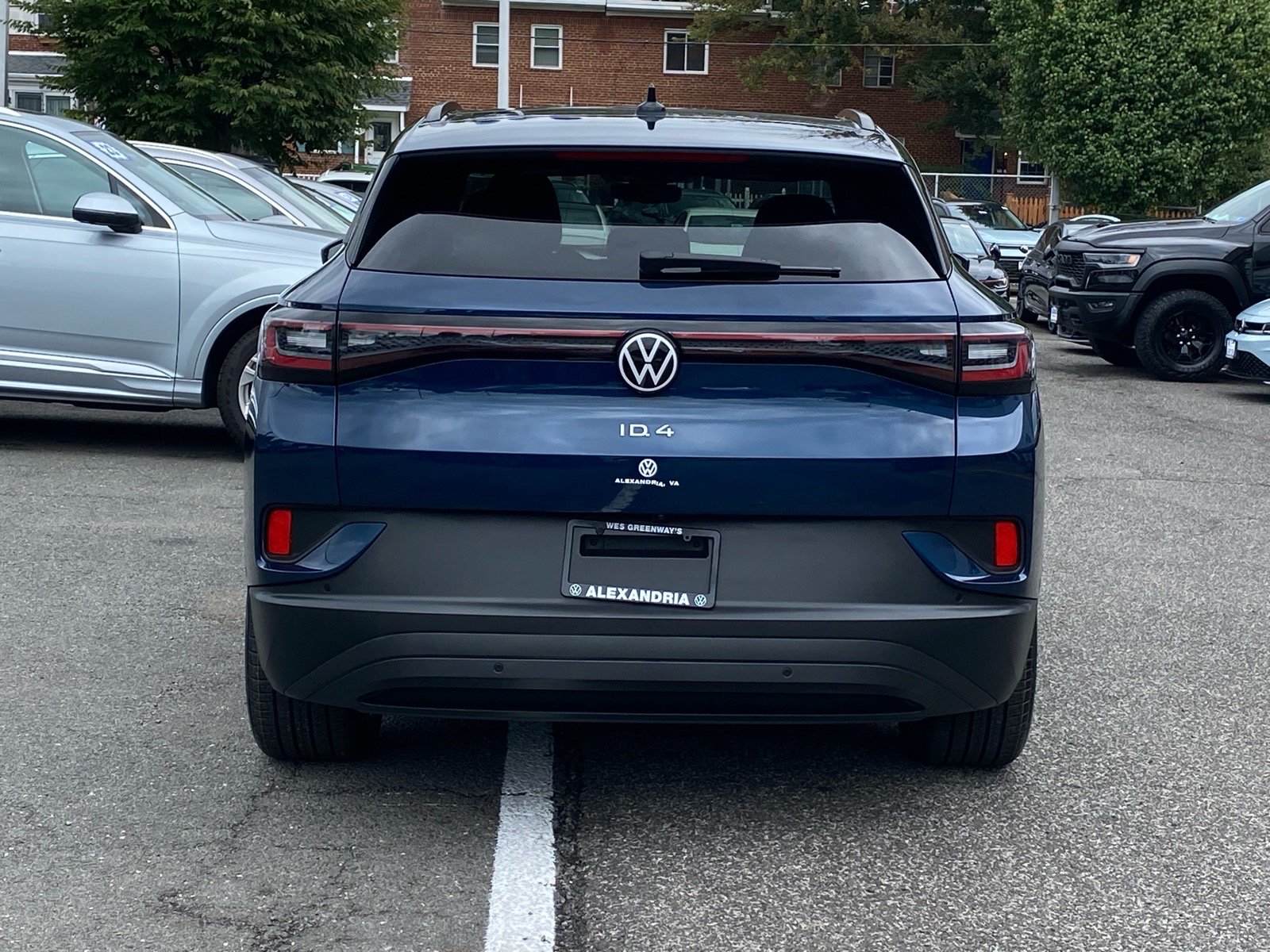 Used 2023 Volkswagen ID.4 Pro S RWD image 4