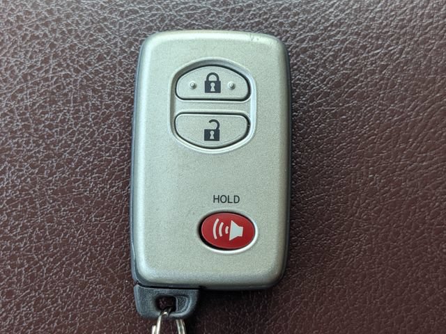 Used 2017 Toyota 4Runner Limited AWD/4WD image 30