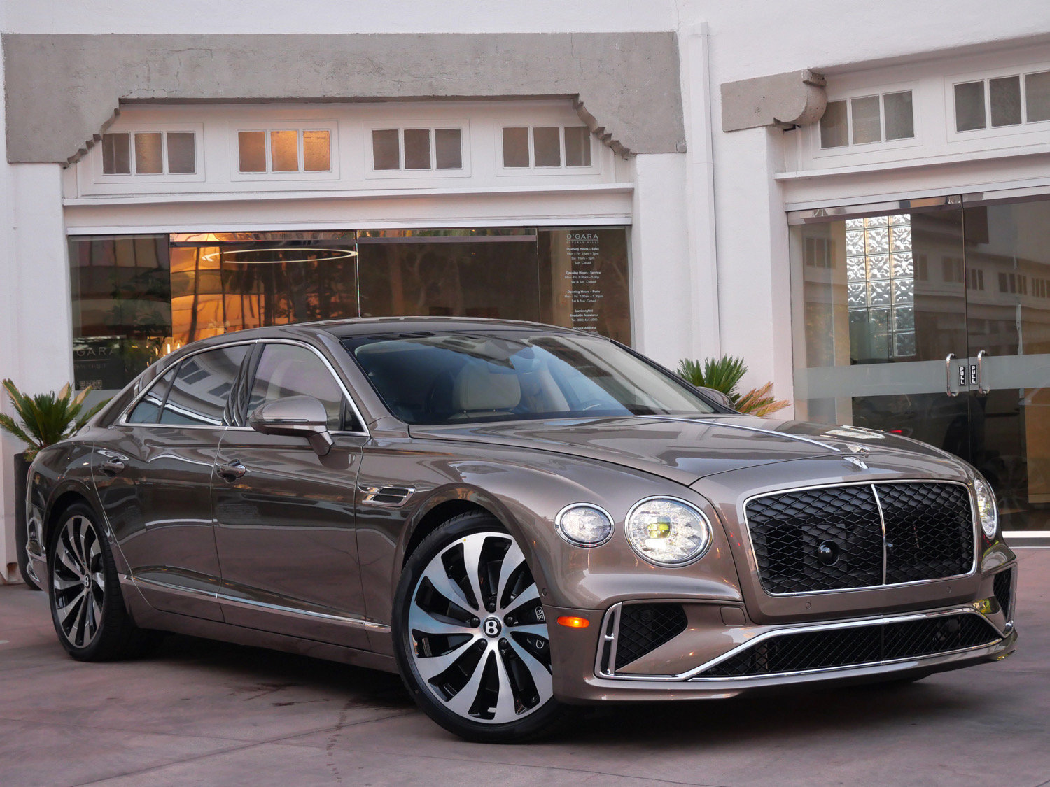 New 2026 Bentley Flying Spur V8
