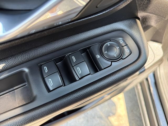 Used 2023 GMC Terrain SLE w/ Driver Convenience Package FWD image 16